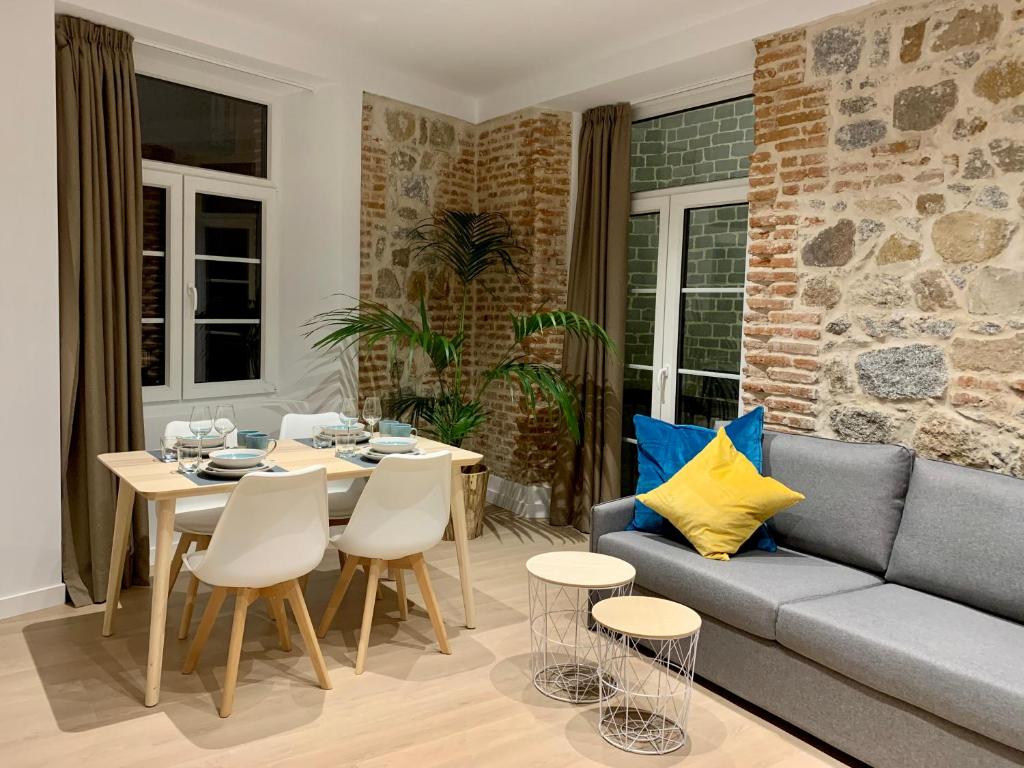 Walnut Park Apartments