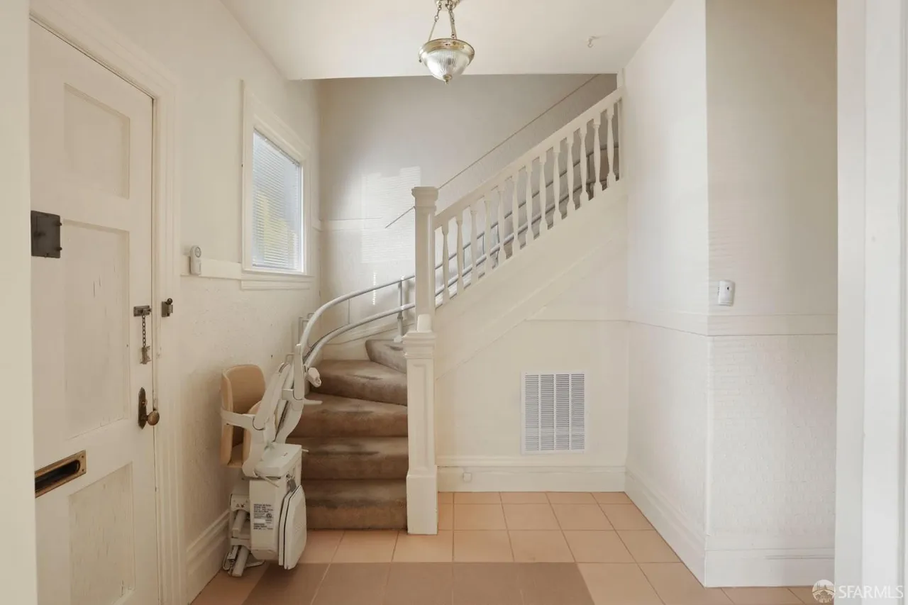 Thompsons Road House for rent