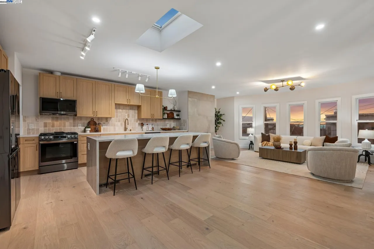 Private Estate Magnificent Views