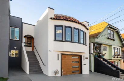 Walnut Park Apartment