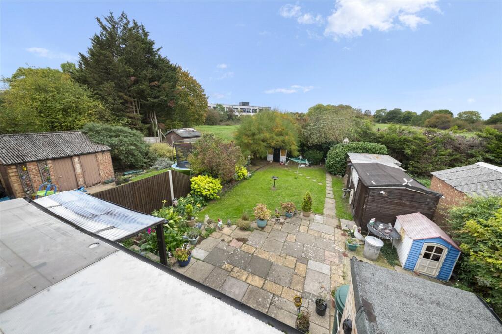 Heather Lane, Yiewsley, West Drayton, UB7