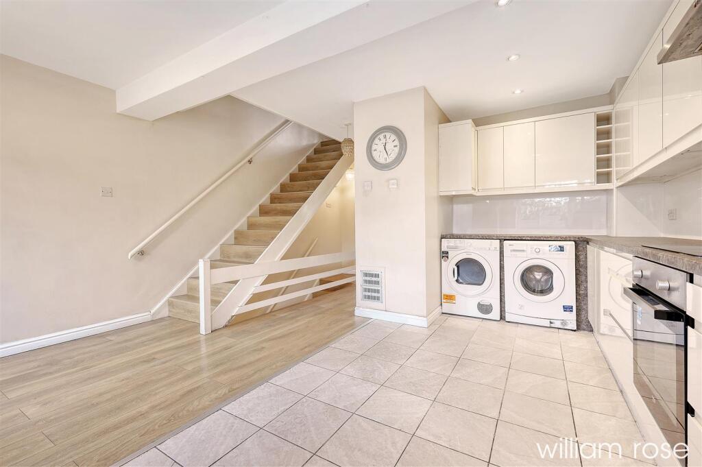 Ford End, Woodford Green