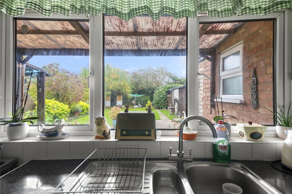 Heather Lane, Yiewsley, West Drayton, UB7